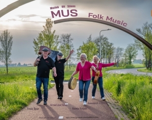 MUS Folkmuziek - Tribute to The Dubliners / The Furyes.